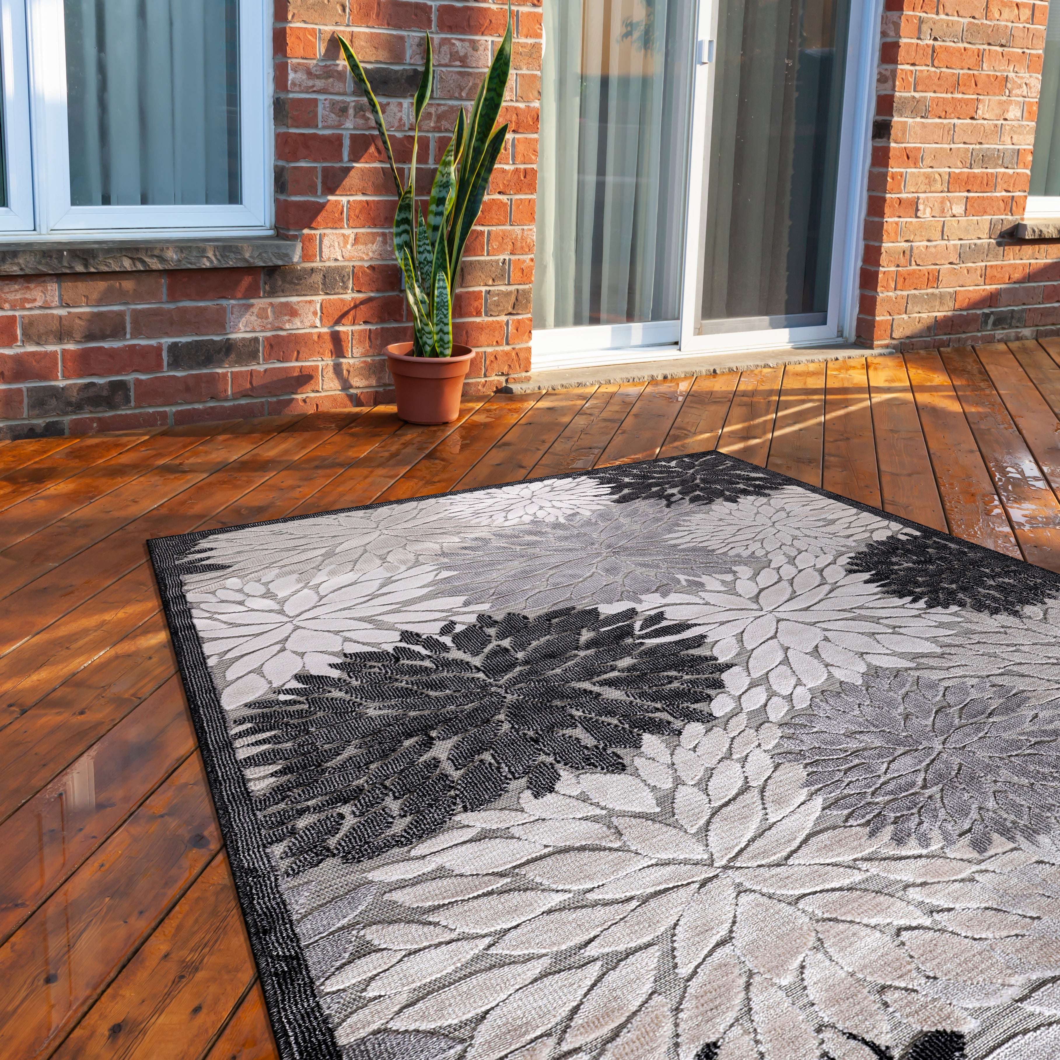 Tropical Outdoor Rug Gray