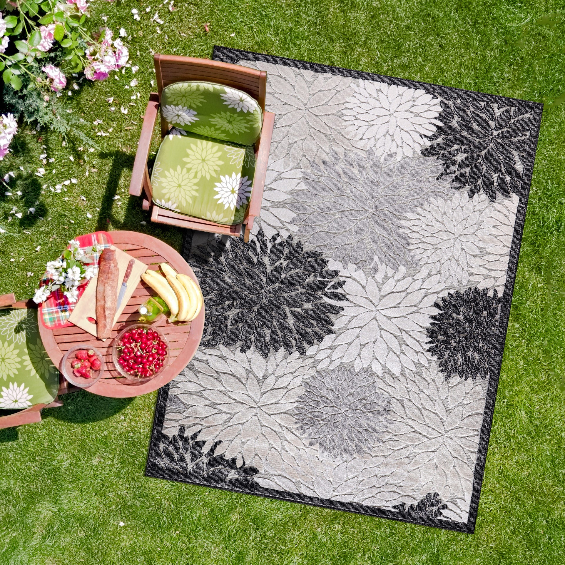 Tropical Outdoor Rug Gray