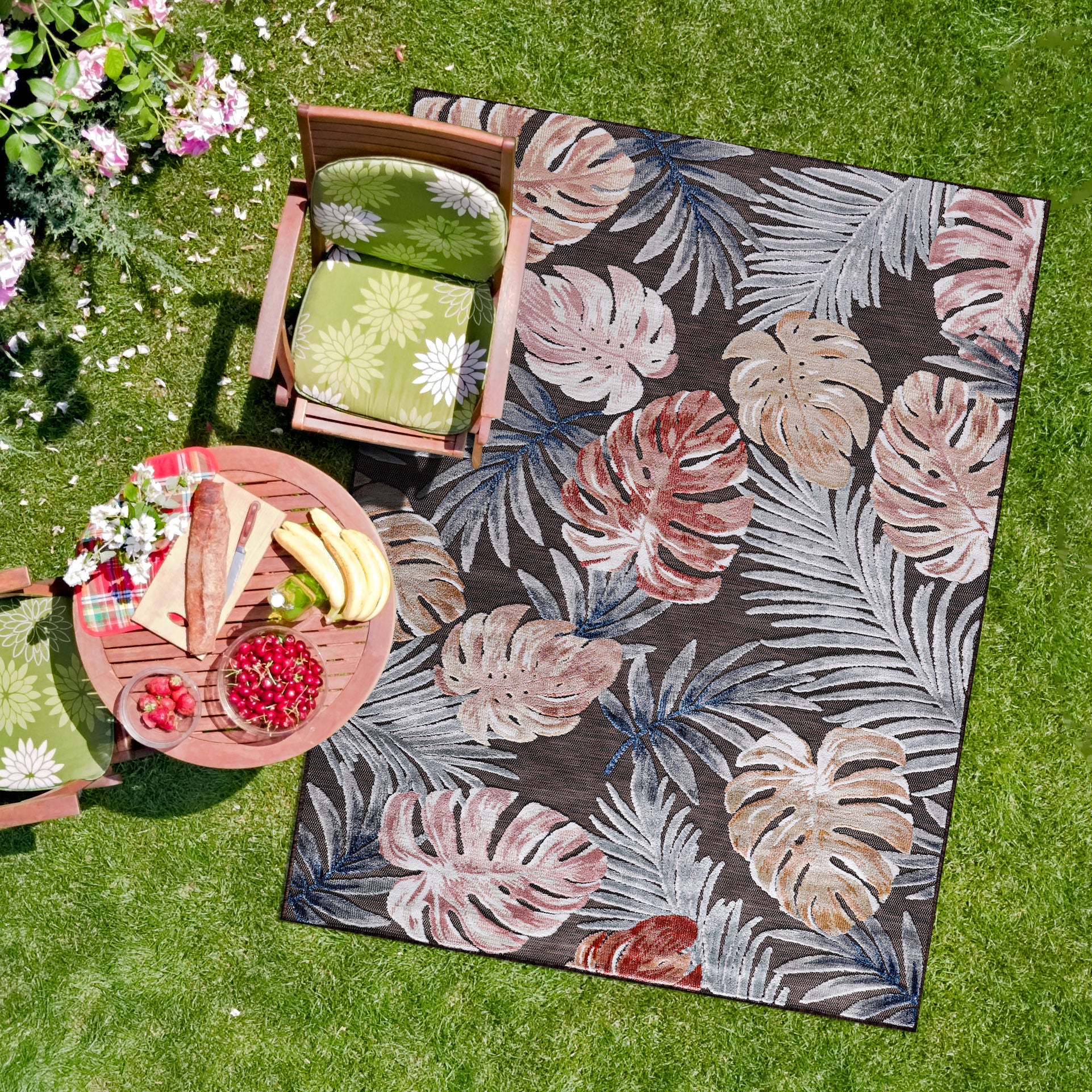 Leaf Outdoor Rug Brown