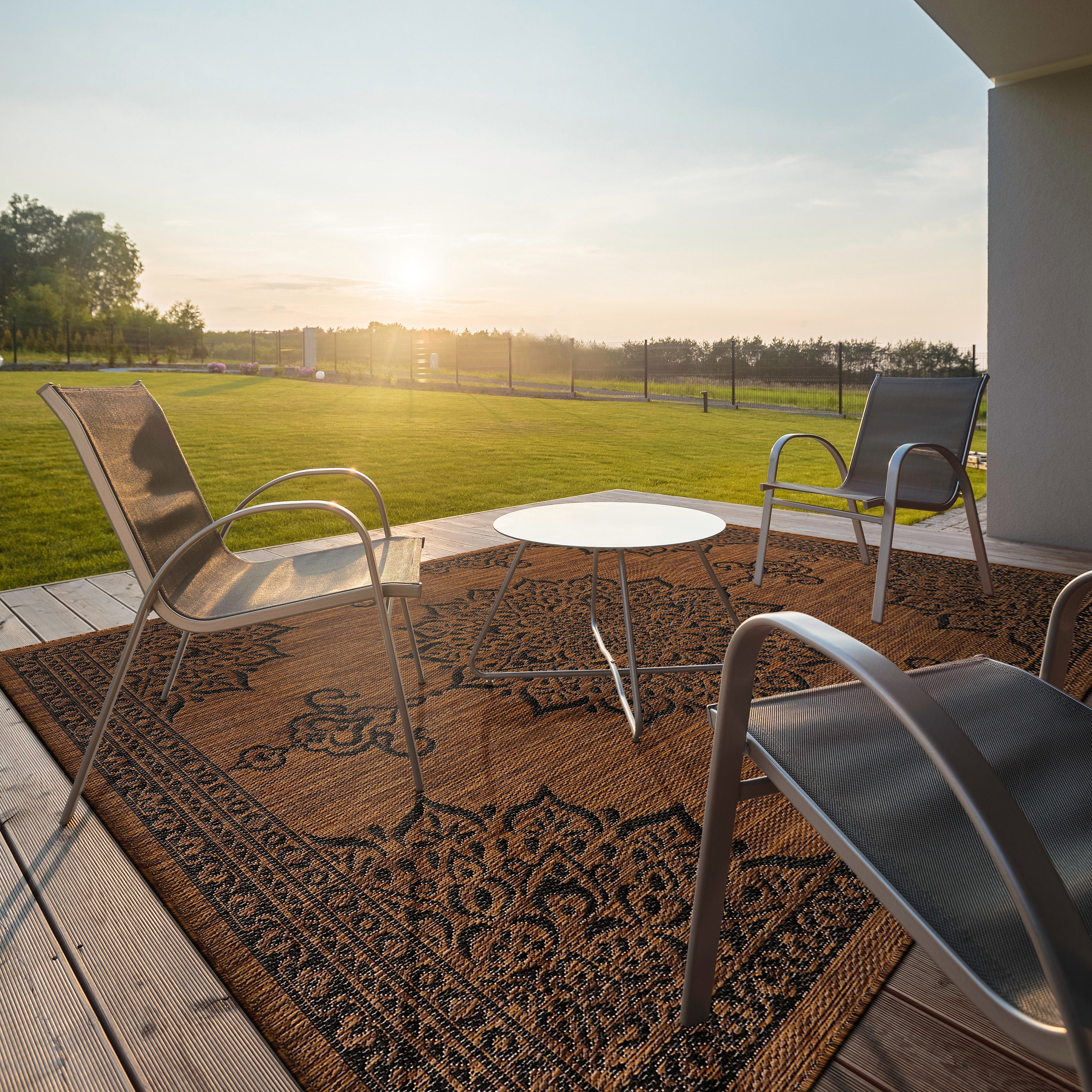 Summer Medallion Outdoor Rug Nut Brown